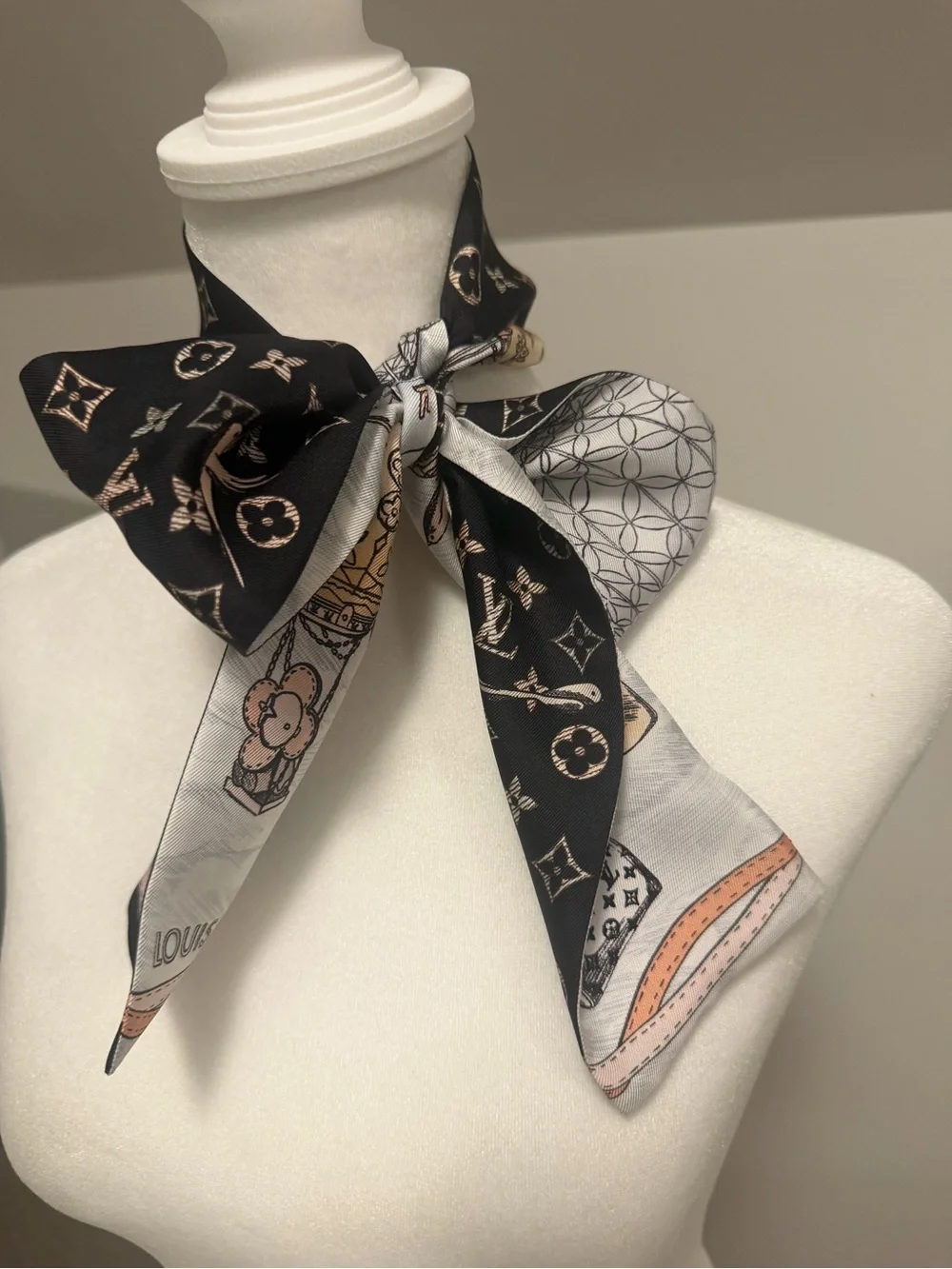 Louis Vuitton Black Silk Monogram Hot Air Balloon Bandeau Scarf Reversible